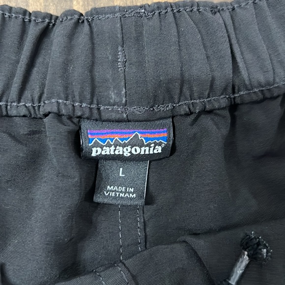 Patagonia black womens size large shorts - Picture 2 of 5